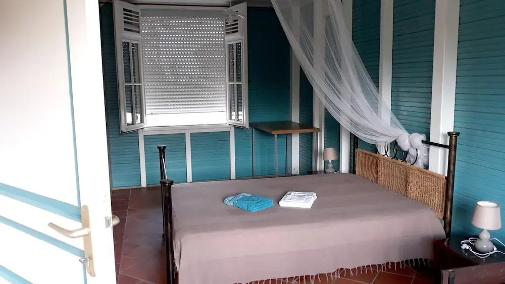 House With 2 Bedrooms In Gros Morne With Enclosed Garden And Wifi 15 Km From The Beach