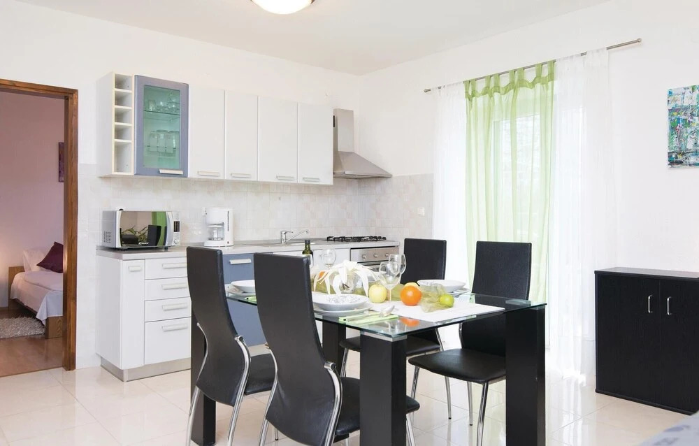 Gorgeous Home In Nedescina