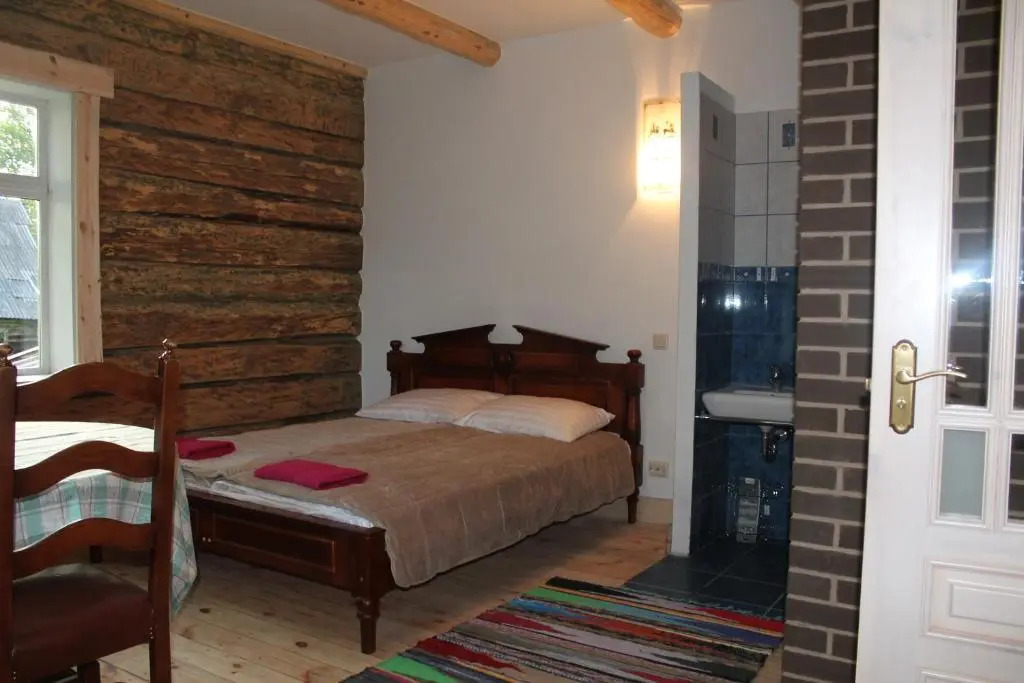 Klajumi Countryside Cottages & Nature retreat