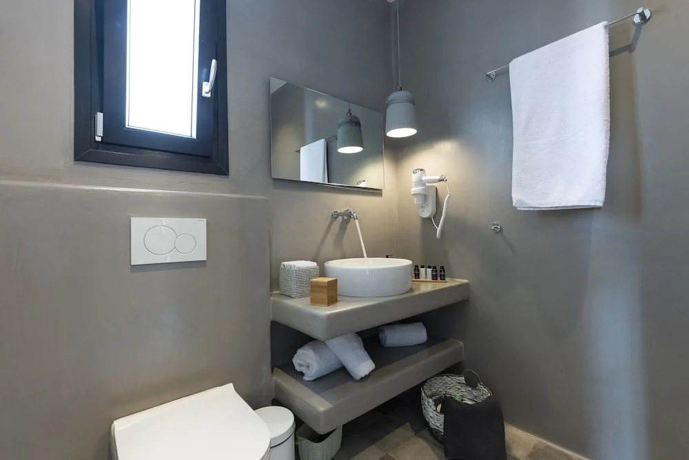 Aelia Suites