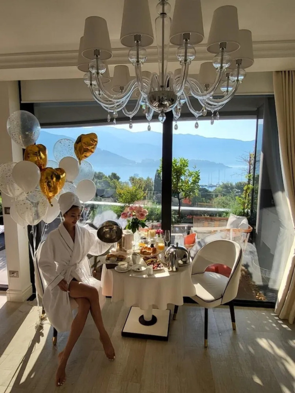 Boutique Hotel Vissi dArte
