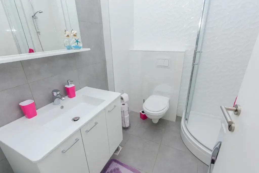 Apartments Tomana