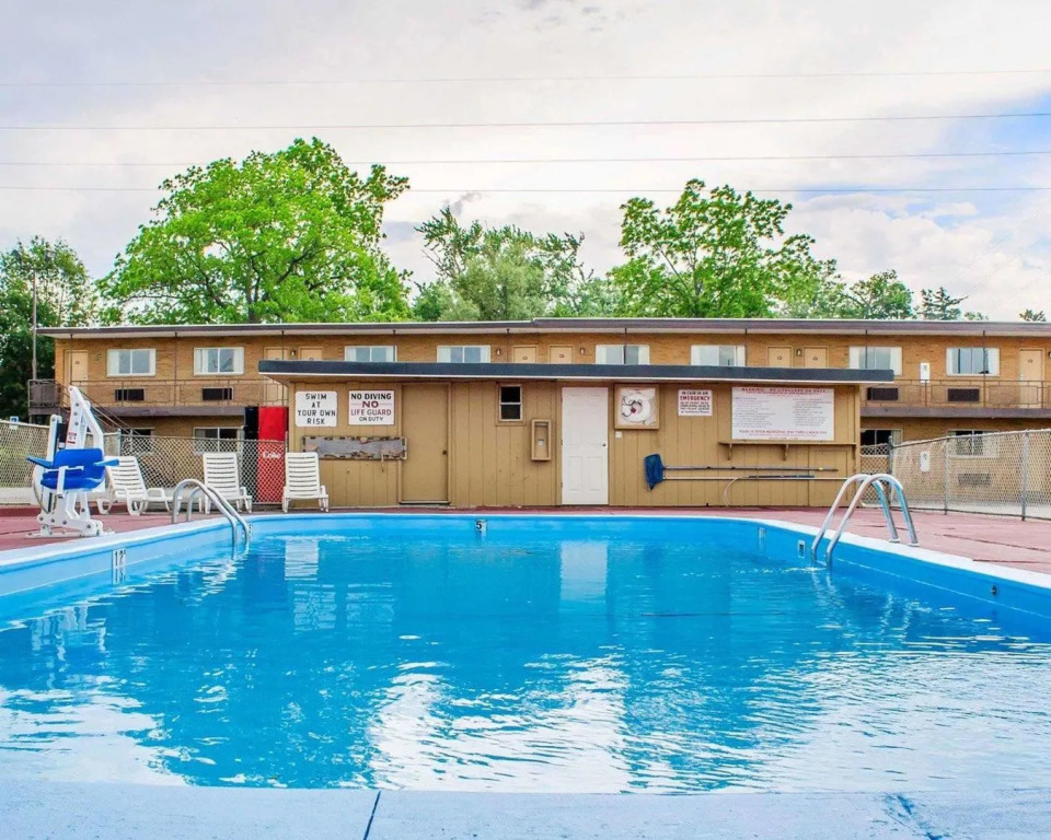 Wolf Inn Hotel