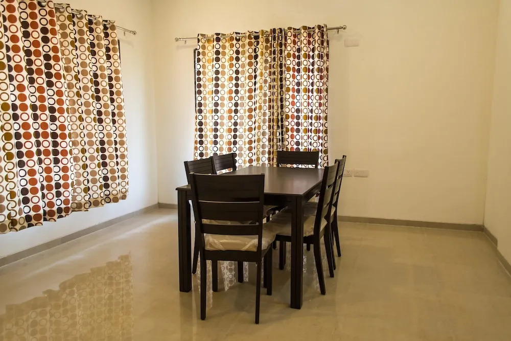 4BHK by Tripvillas Holiday Homes