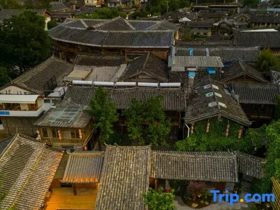 Lijiang ZenTea Garden Ancient Residence Beautiful Homestay