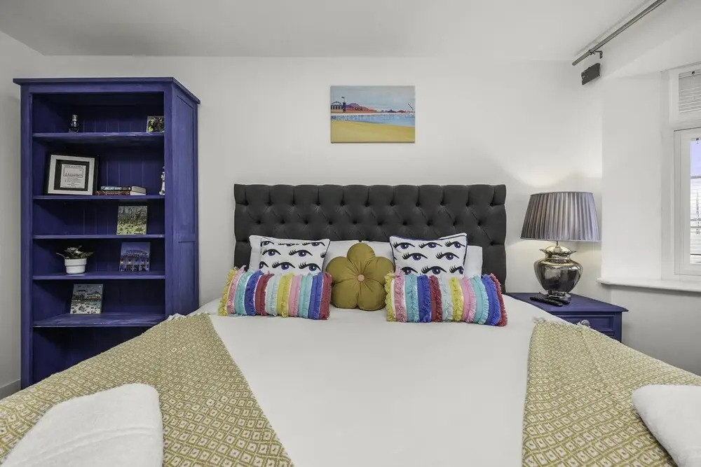Sunset Townhouse With Free Parking