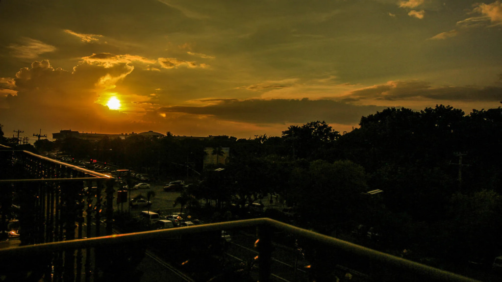 The Luneta Hotel