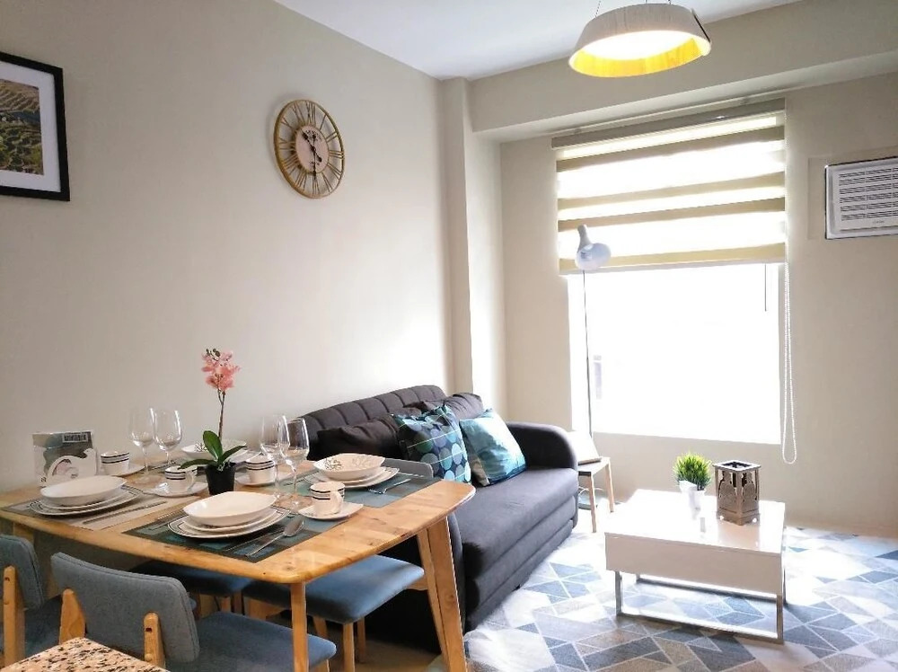 Cozy Studio Unit near Manila Airport With Swimming Pool, Full Kitchen 7A