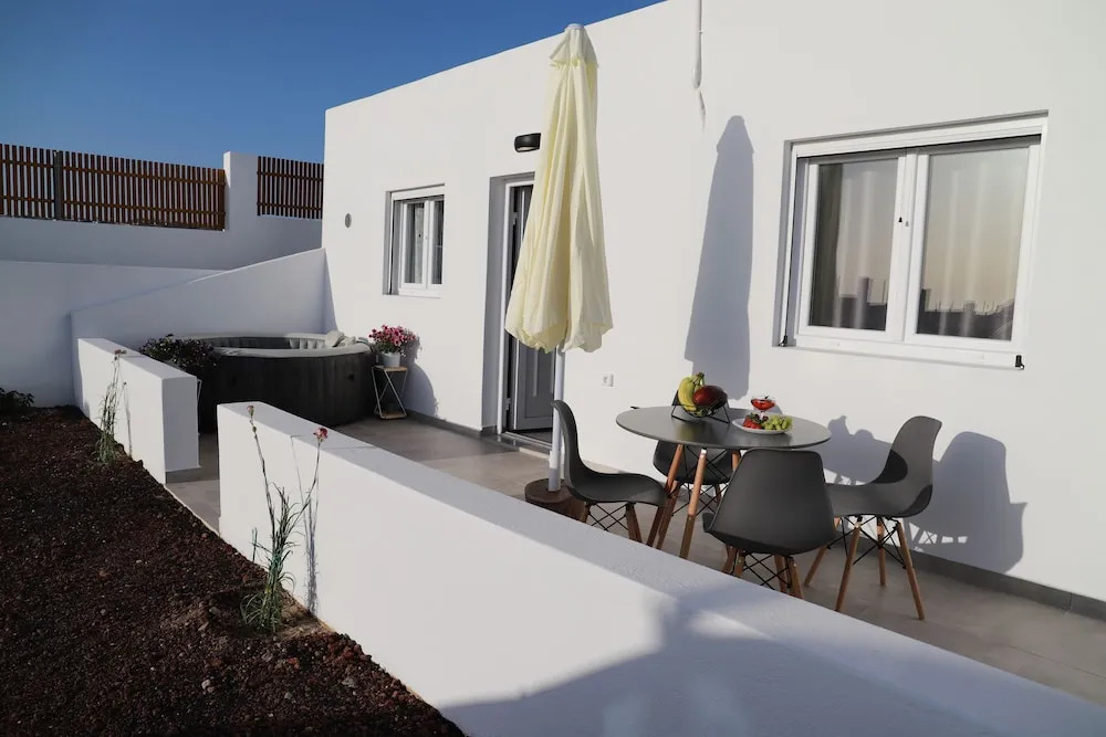 Calma Eco Houses