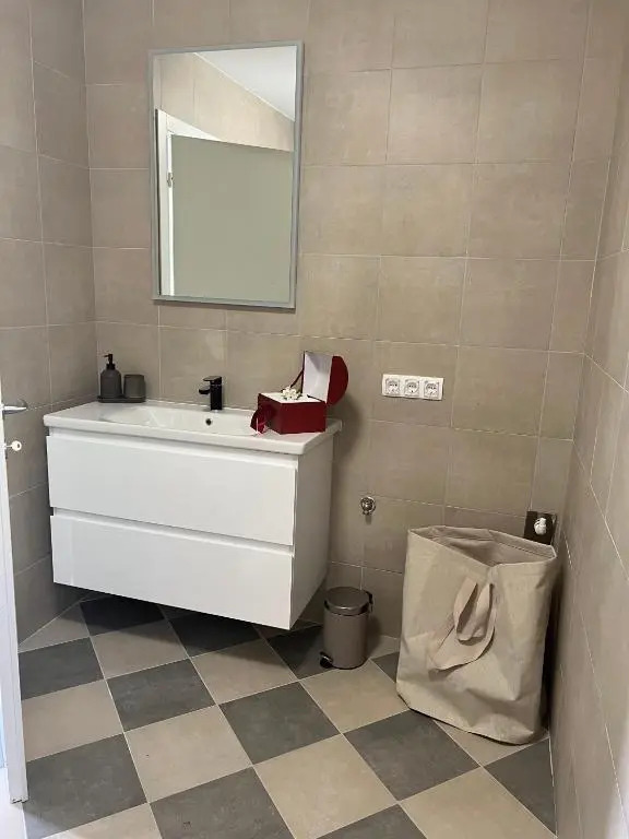 Small, 2 bedroom house, 50 m from the sea