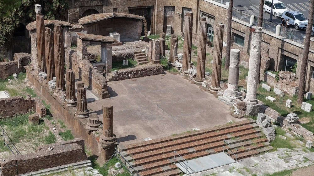 Rental in Rome Ancient Rome View