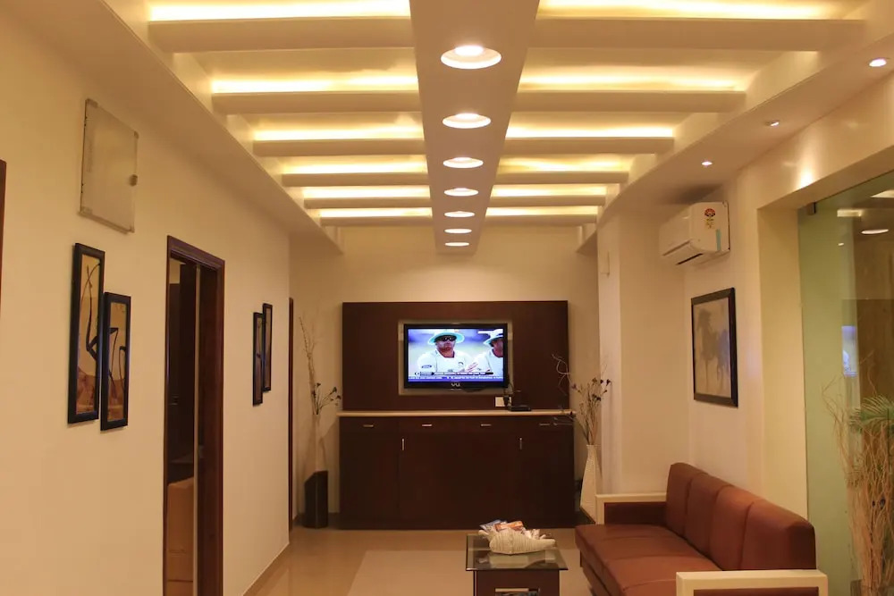 JK Rooms 103 Loharkars Hotel