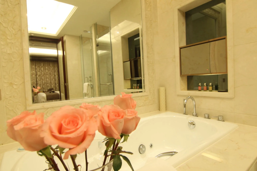 Tang Dynasty West Market Hotel
