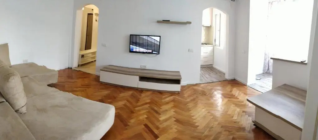 Tomis Apartment