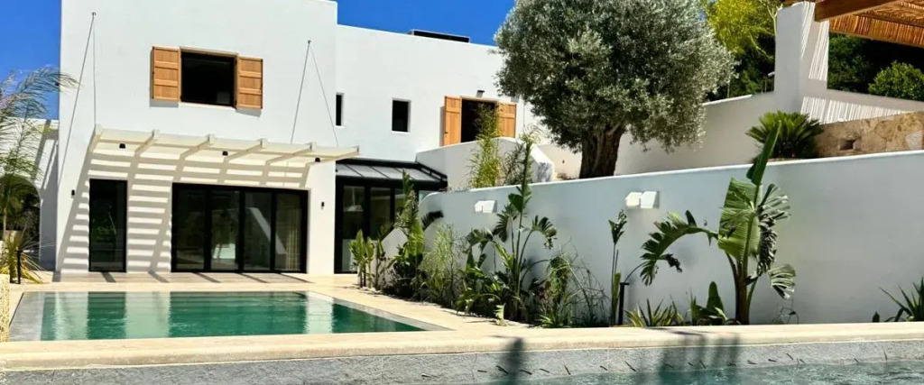 Villa Ankinára in Urla by Izmir