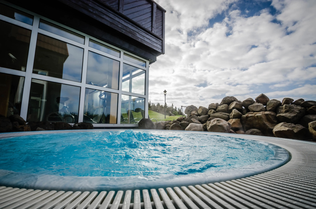 Naturhotel Sachsenbaude Oberwiesenthal - Indoor-Pool & Outdoor-Whirlpool