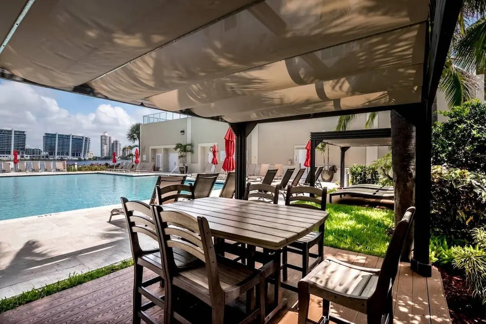 Le Marina Bay PH5 by Go Florida Condo, Sunny Isles
