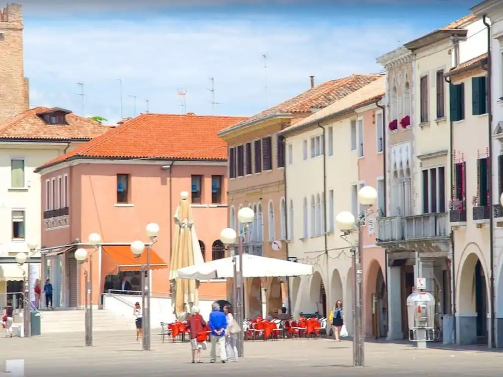 Graceful Apartment in Venice near Public Swimming Pool