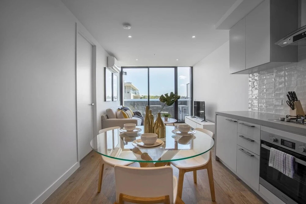 61*Boutique one-bedroom*Boxhill Central*Mall