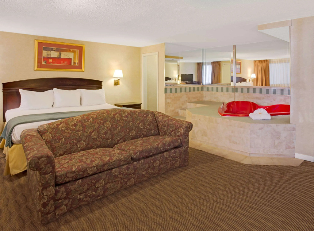 Days Inn by Wyndham Silver Spring