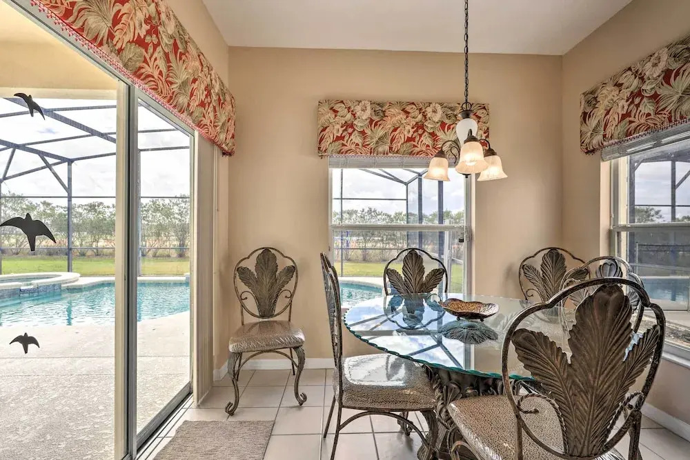 10 Mi to Disney Davenport House with Pool and Spa!