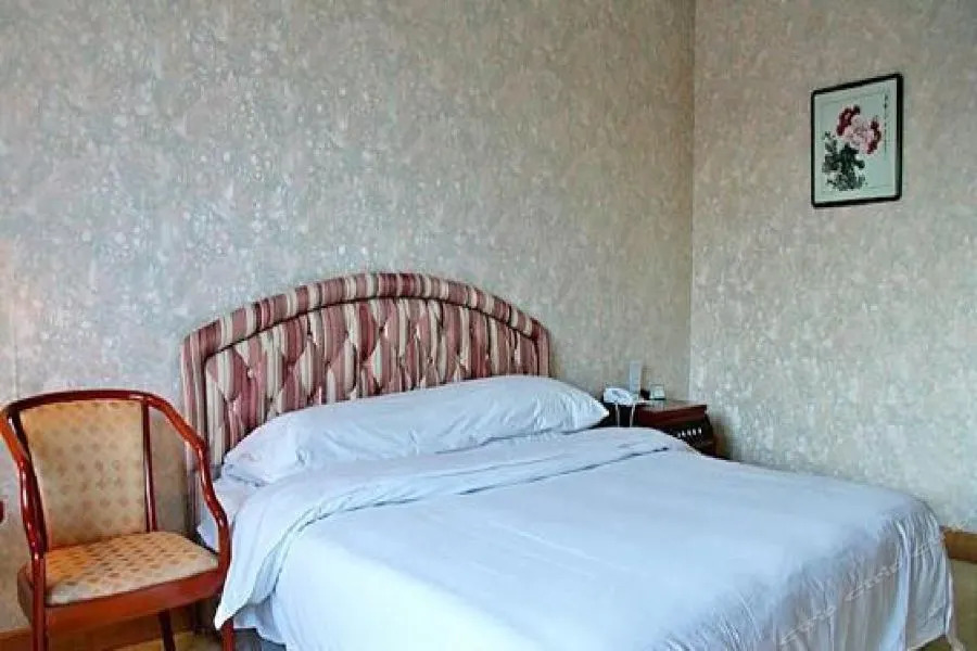 Yang Qiao Hotel