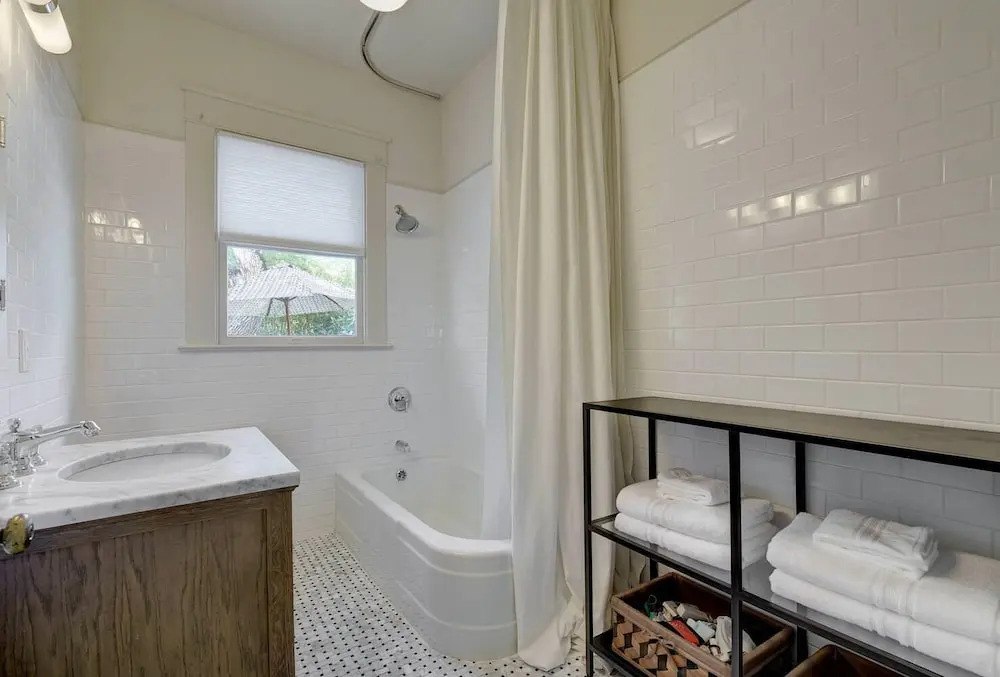 Modern Charm