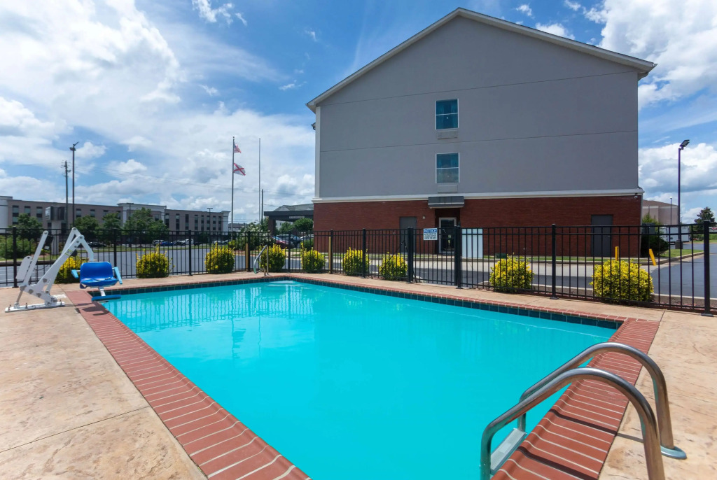La Quinta by Wyndham Oxford - Anniston