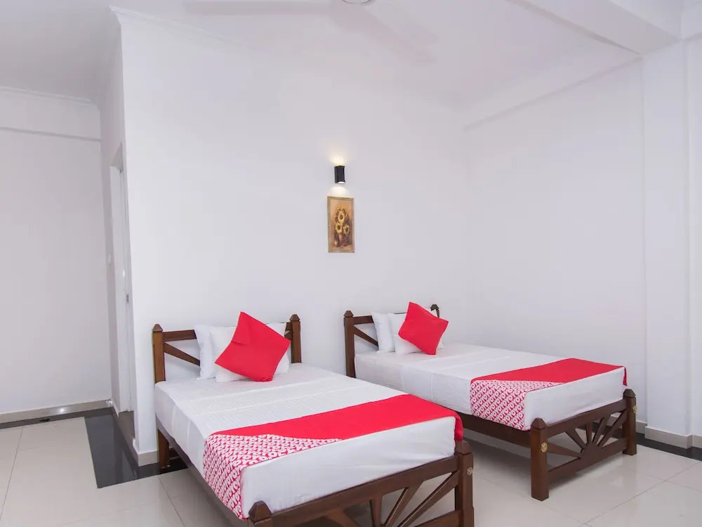 OYO 240 Grand Highway Resort