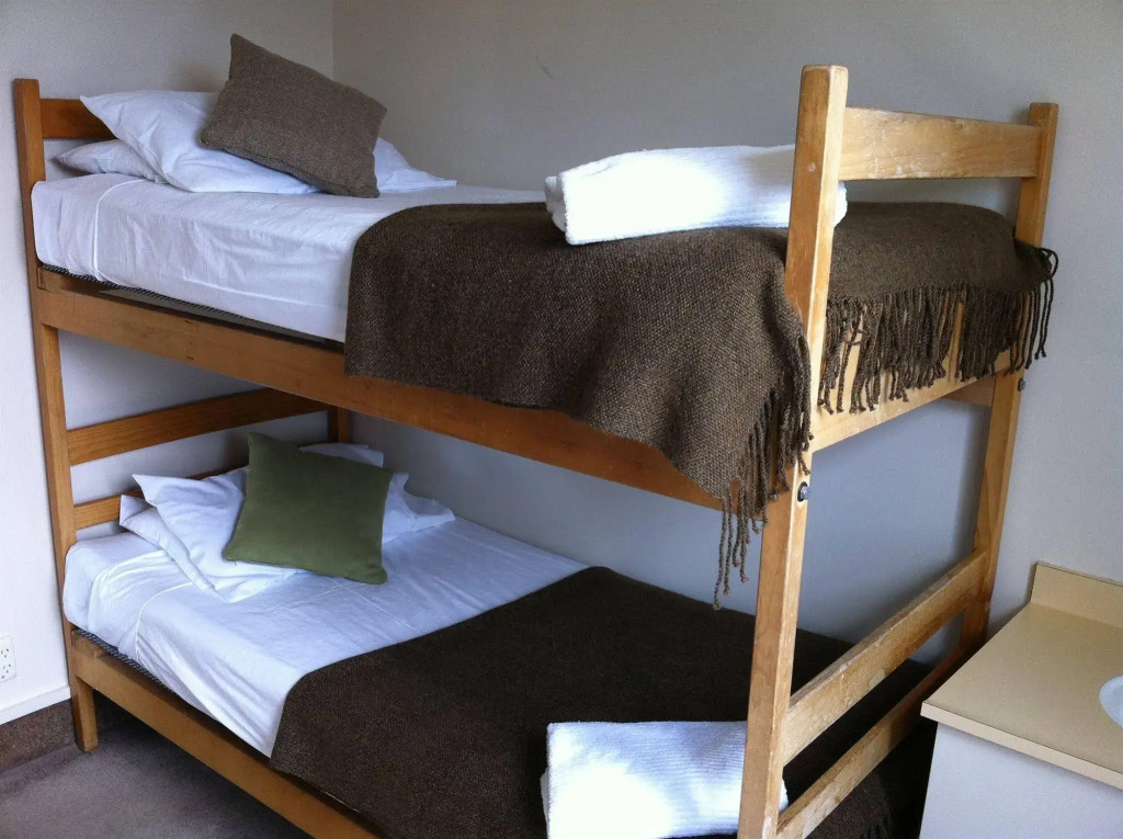 Hawea Hotel