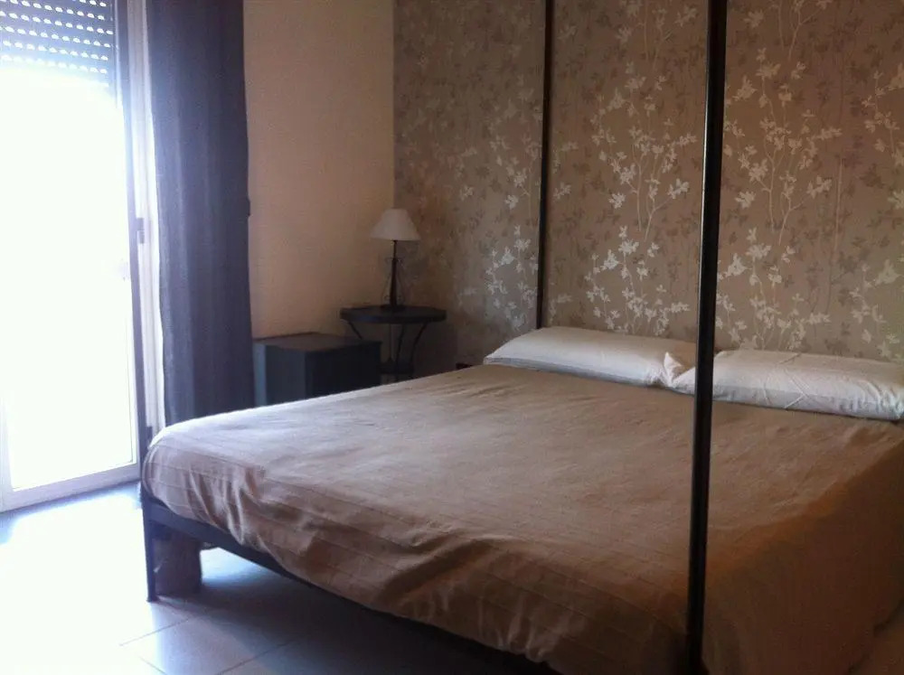 Bed & Breakfast H24