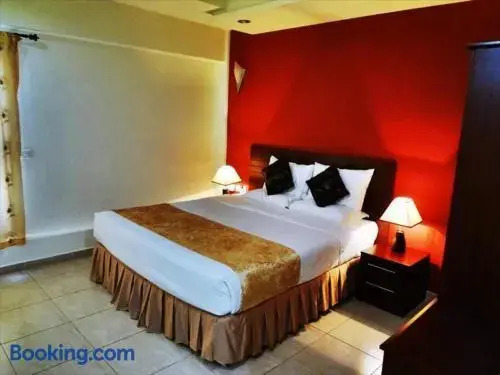 Johny International Hotel