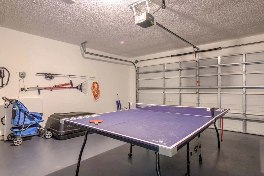 Feeling Like A Rockstar! 3 Bedroom Home