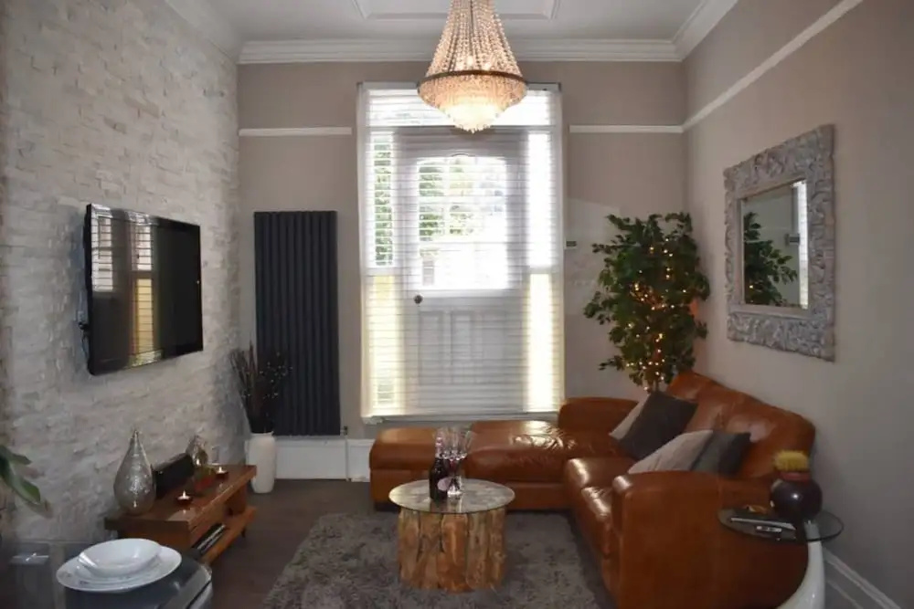 2 Bedroom Apartment Near Seafront in Brighton