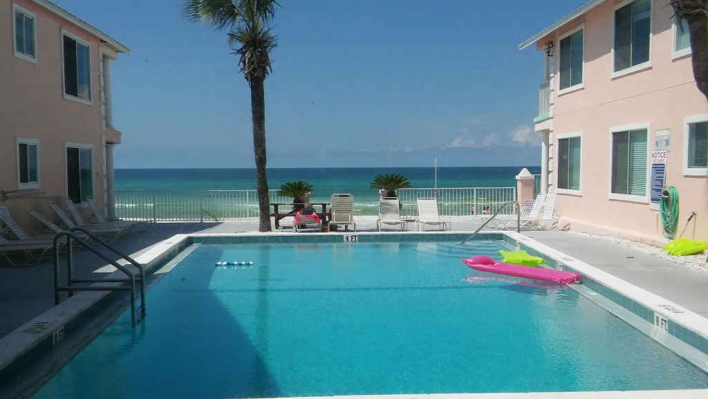 Pineapple Villas