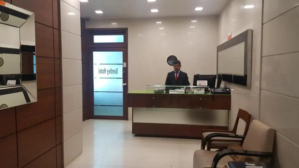 Bentley Hotel Marine Drive