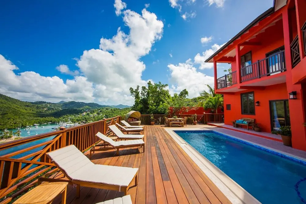 The Villa On The Bay