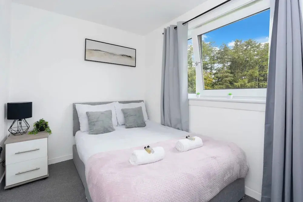 Stylish 4bed Home Free Parking 20 Min to Edinburgh