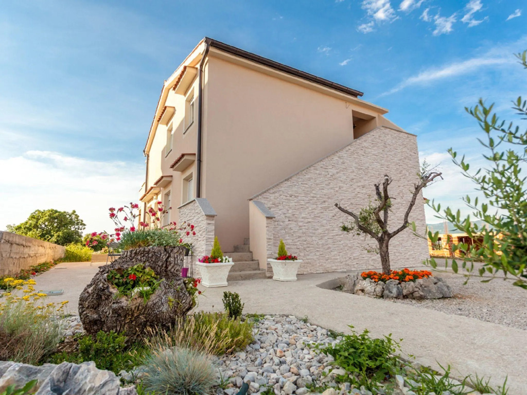 Apartment in Omisalj Near Sea Beach