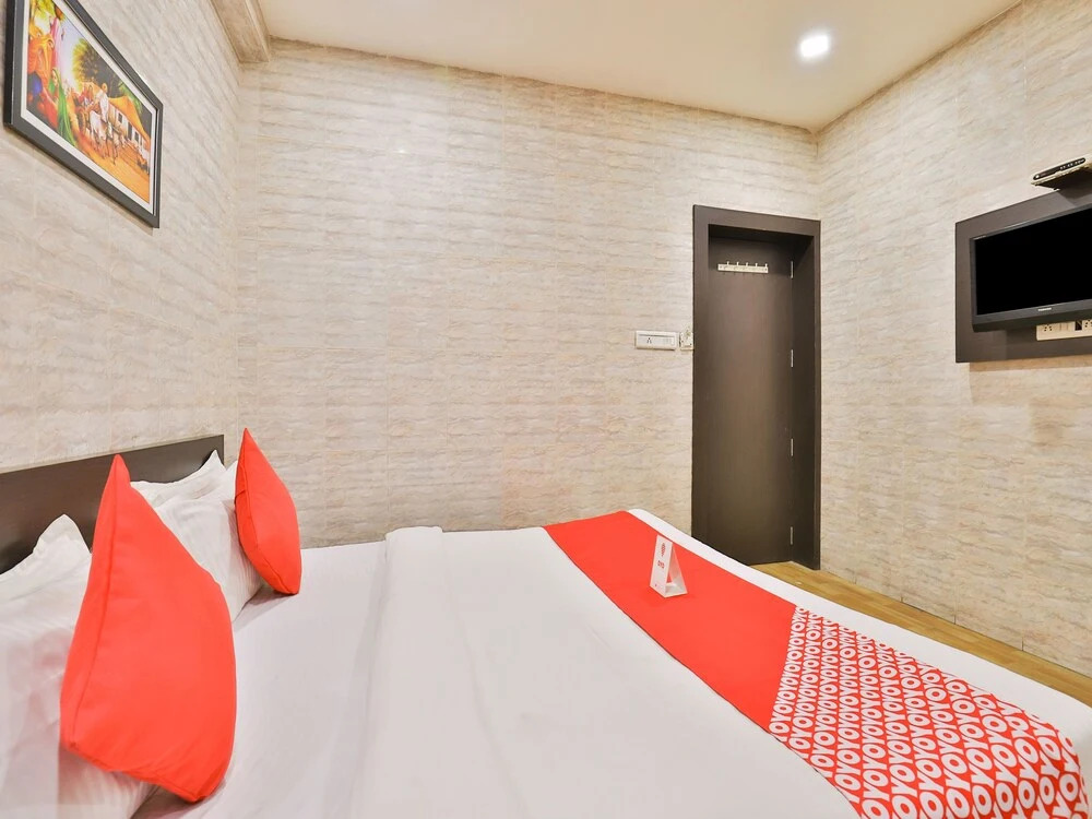 OYO 1345 Hotel S K