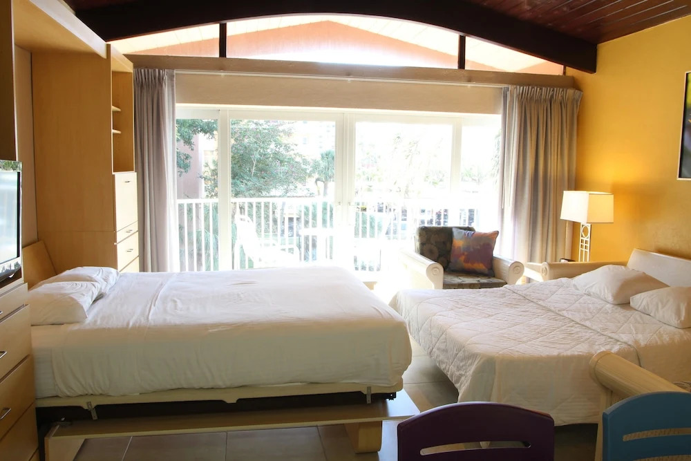 Canada House Pompano Beach