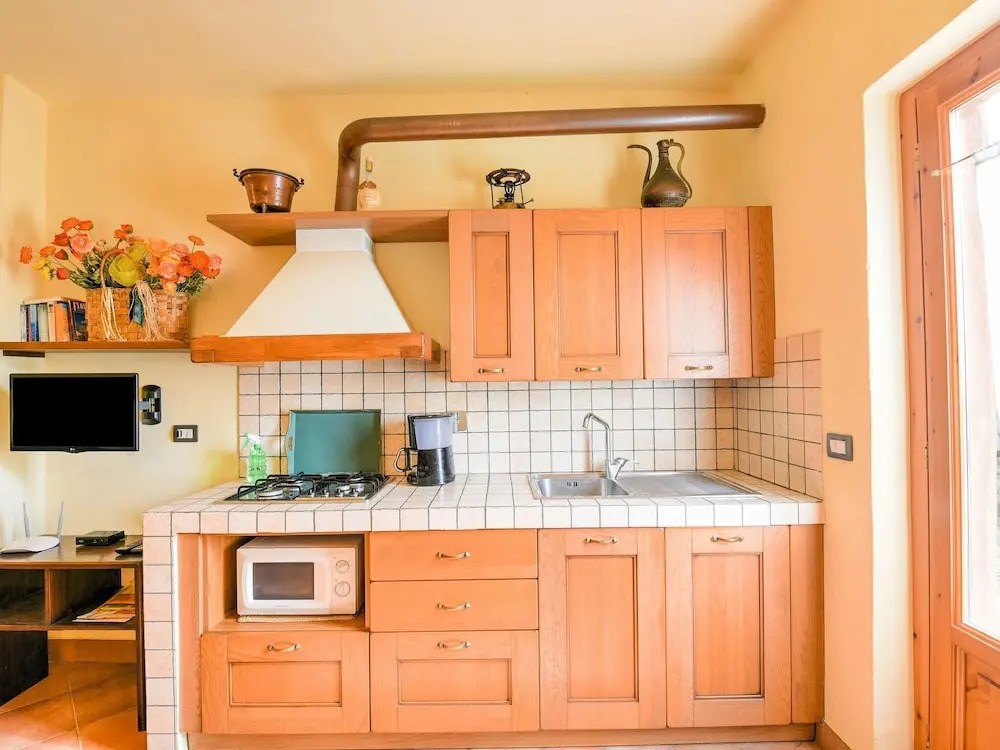 Spacious Holiday Home in Lamporecchio With Pool