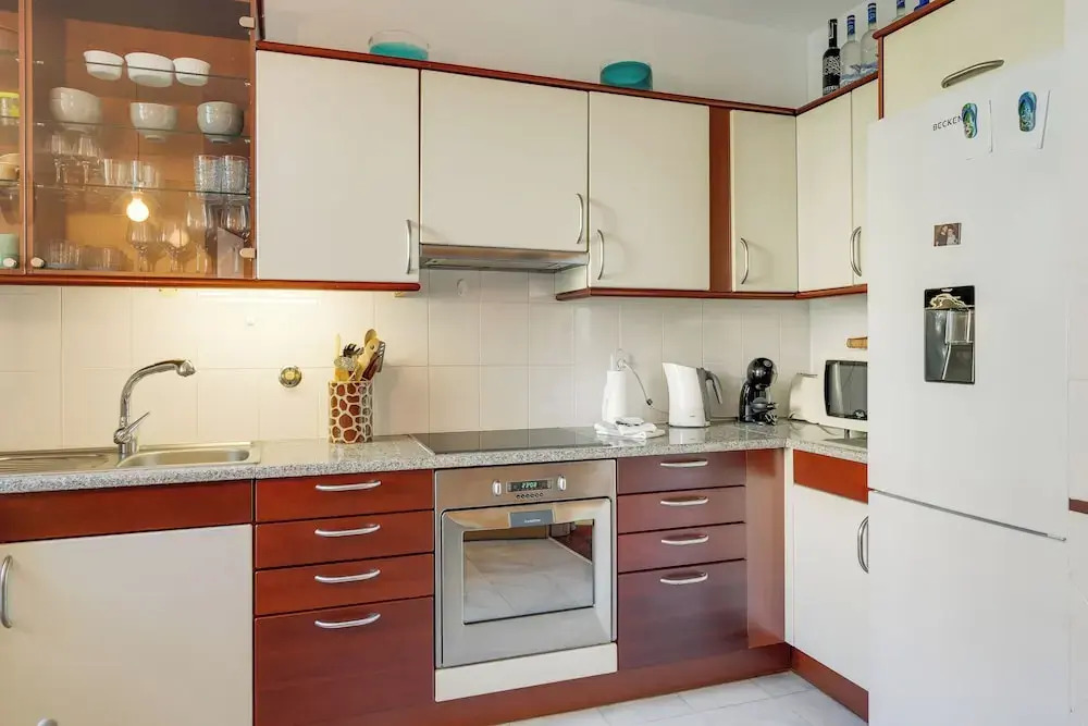 IVIS Home By HR Madeira