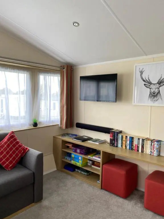 62 Solent Village