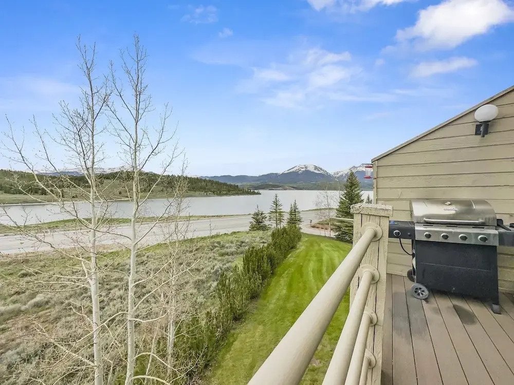 111 Corinthian Circle Unit H 3br 2ba 3 Bedroom Condo by RedAwning