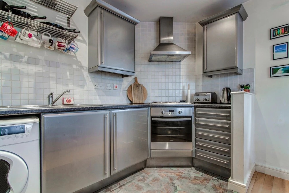 Bright, Spacious 2BR Ancoats Apt for 4 W/balcony