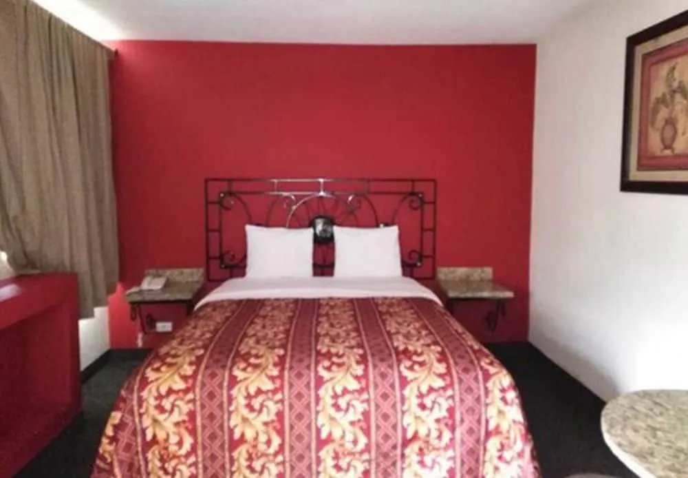 Hotel Descanso Inn