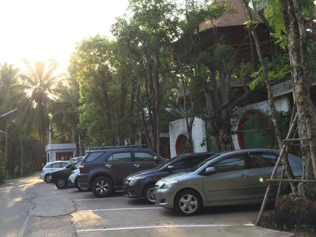 Amphawa Club