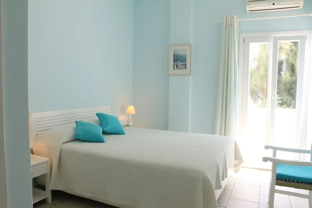 SPIROS & HIROKO Hotel
