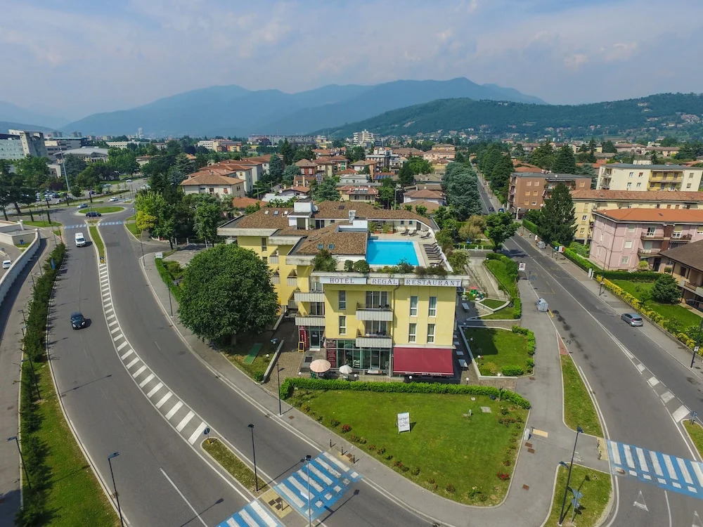 Hotel Regal  Apartments
